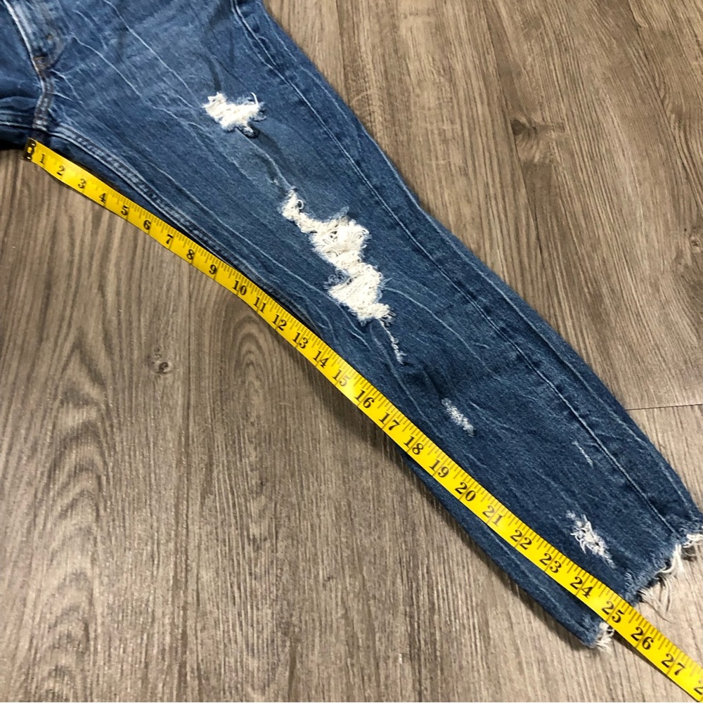 Abercrombie & Fitch Jeans Womens Blue Size 2R | 26 The Mom High Rise Distressed - Picture 7 of 9